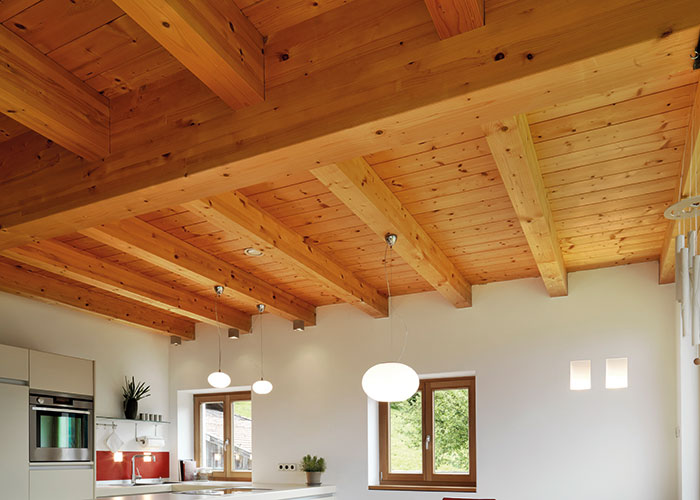ADLER-Tipps-Holz-richtig-lasieren-Dachstuhl2_Innenbereich